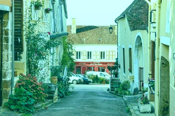 Ruby, 23 — Escort in Saints-en-Puisaye, France