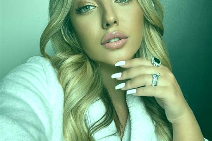 Ruby, 23 — Escort in Yevsuh, Ukraine