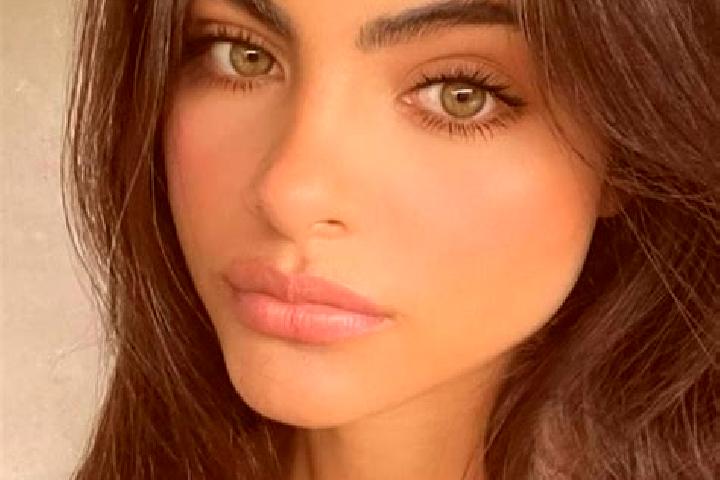 Ruby, 24, a black brown-eyed indian companion based in Beringstedt. Offering Deep French Kissing, Striptease, BDSM. Available for incall and outcall, overnig...