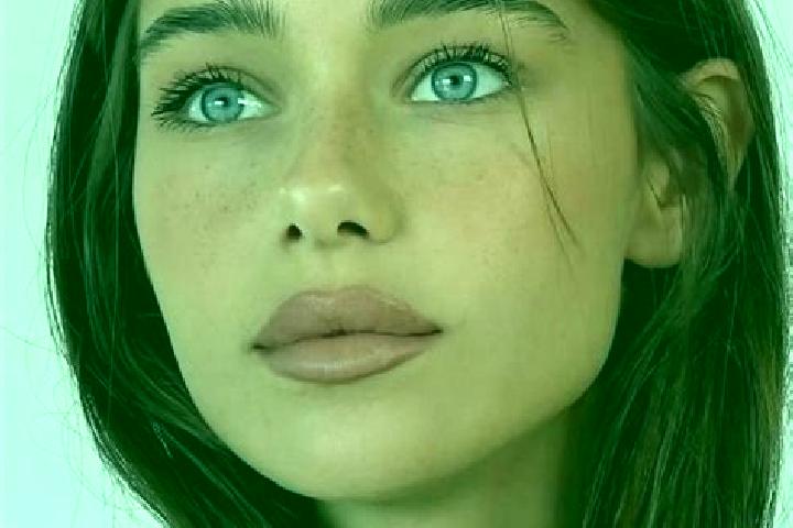 Ruby, 24, a brunette blue-eyed middle eastern companion based in Darfield. Offering CIM, Tantra, Deep French Kissing, Couples. Available for incall and outca...