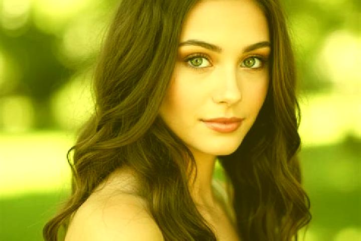 Ruby, 24, a brunette hazel-eyed slavic companion based in Cristina. Offering CIM, Duos, A-Level. Available for incall and outcall, overnight bookings available.