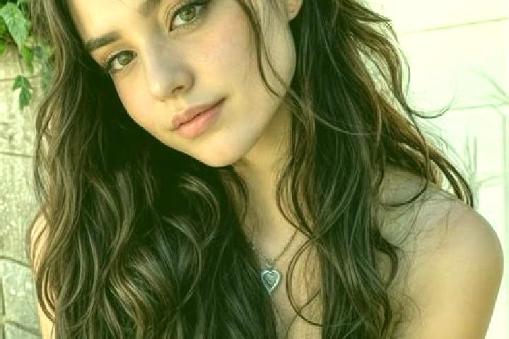 Ruby, 24, a dark blonde hazel-eyed middle eastern companion based in Saint-Michel-des-Saints. Offering OWO, Deep French Kissing, GFE, Tantra, Travel Companio...