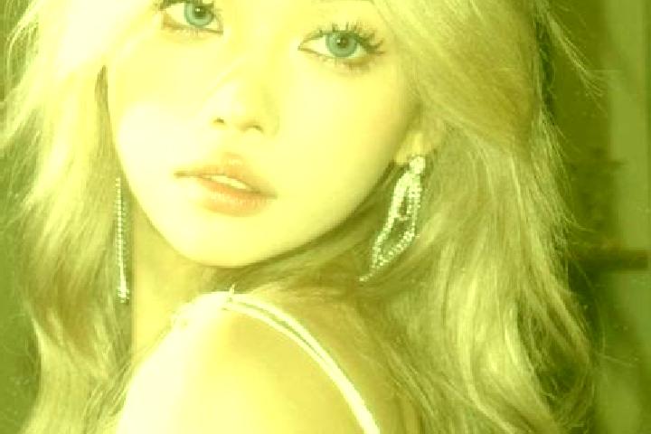 Ruby, 24, a platinum blonde green-eyed asian companion based in Hatten. Offering Roleplay, Girlfriend Experience, Domination, A-Level, Tantra. Available for ...