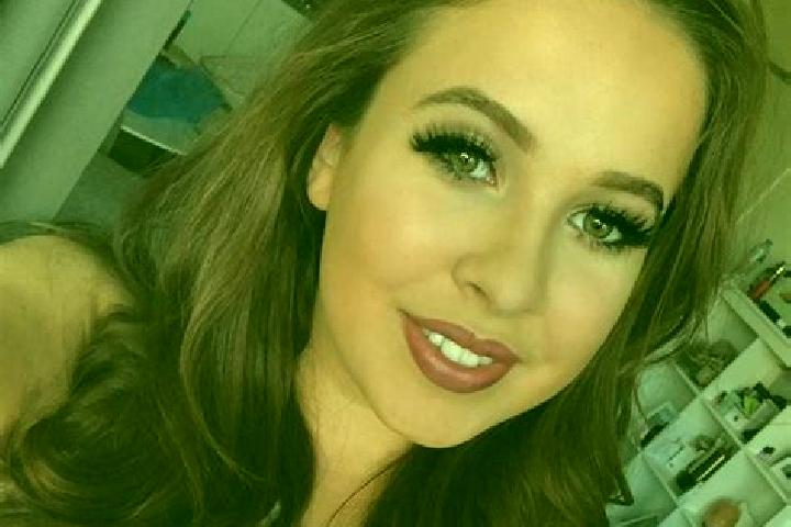 Ruby, 24, a red grey-eyed middle eastern companion based in Palo Grande. Offering CIM, A-Level, GFE, Fetish. Available for incall and outcall, day and evenin...