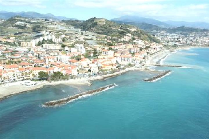 Ruby, 24 — Escort in Riva Ligure, Italy