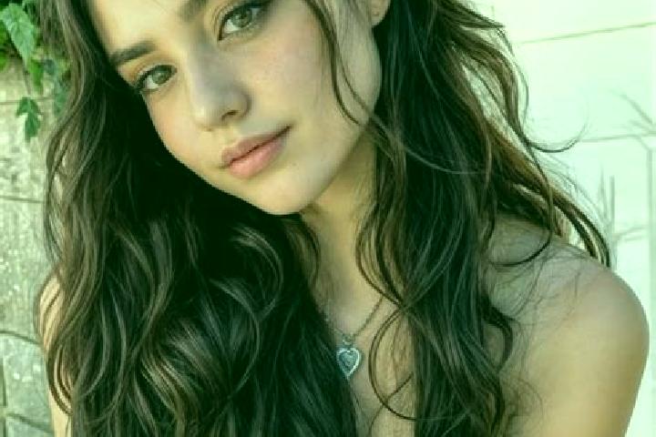 Ruby, 25, a auburn hazel-eyed caribbean companion based in Salepou a e. Offering A-Level, Dinner Date, Striptease. Available for incall and outcall, day and ...