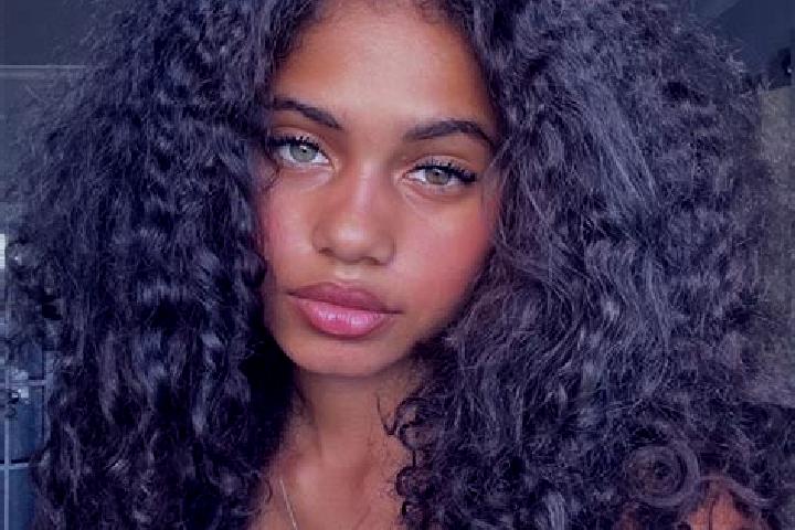 Ruby, 25, a black grey-eyed ebony companion based in Rechesy. Offering Striptease, Erotic Massage, Girlfriend Experience, Duos. Available for incall and outc...