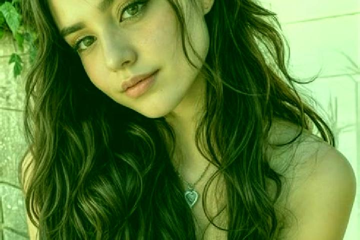 Ruby, 25, a brunette hazel-eyed middle eastern companion based in Artres. Offering Tantra, Roleplay, Prostate Massage. Available for incall and outcall, day ...