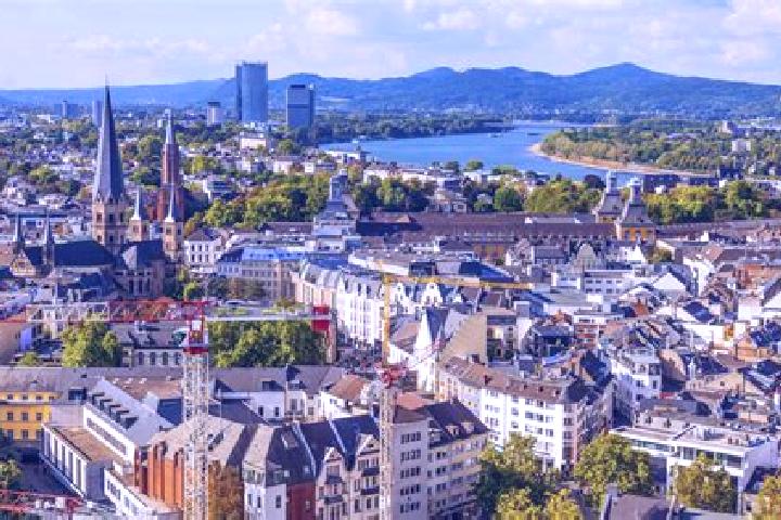Ruby, 25 — Escort in Friesdorf, Germany