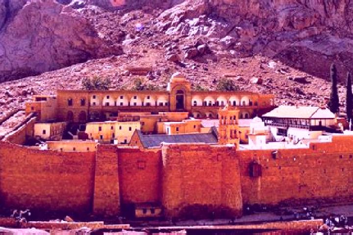 Ruby, 25 — Escort in Saint Catherine, Egypt
