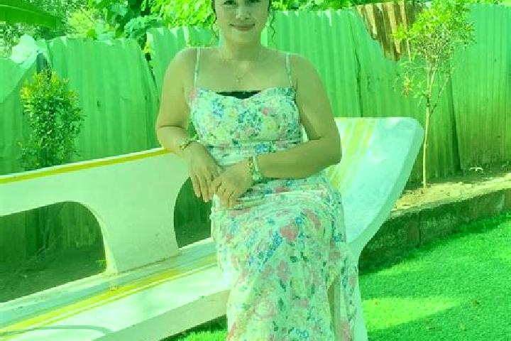 Ruby, 25 — Escort in Sinawilan, Philippines