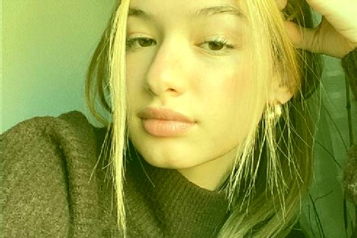 Ruby, 26, a blonde brown-eyed caucasian companion based in Molina. Offering 69, Striptease, Couples. Available for incall and outcall, day and evening dates.
