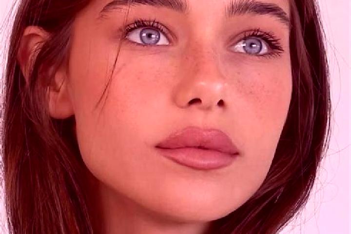 Ruby, 26, a brunette brown-eyed mixed companion based in Proves - Proveis. Offering Couples, Erotic Massage, Dinner Date, CIM. Available for incall and outca...