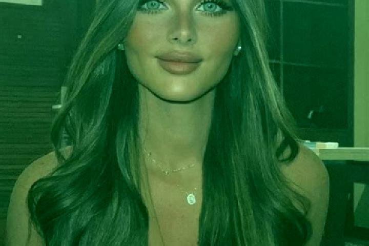 Ruby, 26, a brunette dark-eyed european companion based in Sarbandan. Offering BDSM, Girlfriend Experience, Roleplay, Deep French Kissing. Available for inca...