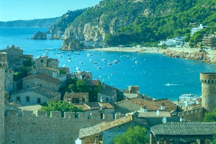 Ruby, 26 — Escort in Beires, Spain