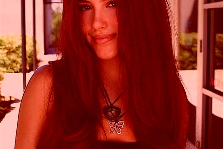 Ruby, 27, a auburn dark-eyed middle eastern companion based in Hinchley Wood. Offering Striptease, CIM, OWO. Available for incall and outcall, day and evenin...