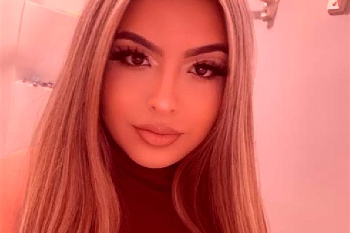 Ruby, 27, a blonde brown-eyed latina companion based in Sesecapan. Offering Duos, Travel Companion, Dinner Date. Available for incall and outcall, day and ev...