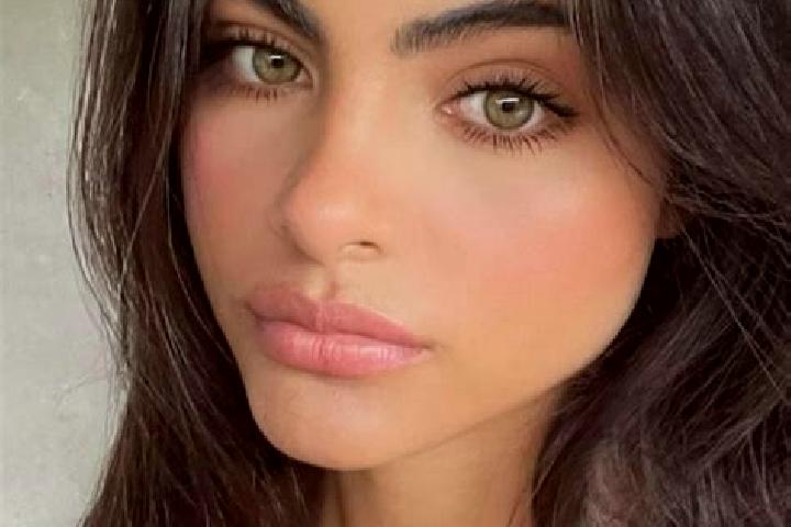 Ruby, 27, a brunette amber-eyed indian companion based in Vaala. Offering Roleplay, Overnight, Duos. Available for incall and outcall, overnight bookings ava...