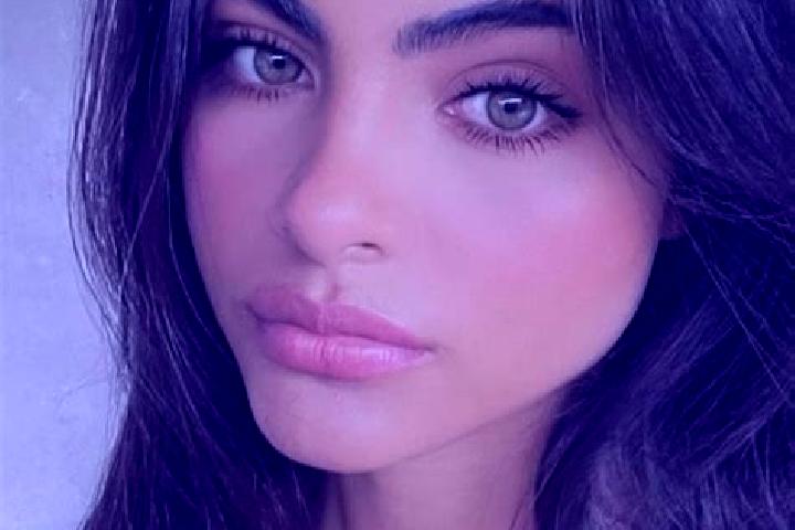 Ruby, 27, a brunette green-eyed european companion based in Aldwald. Offering A-Level, 69, Dinner Date. Available for incall and outcall, day and evening dates.