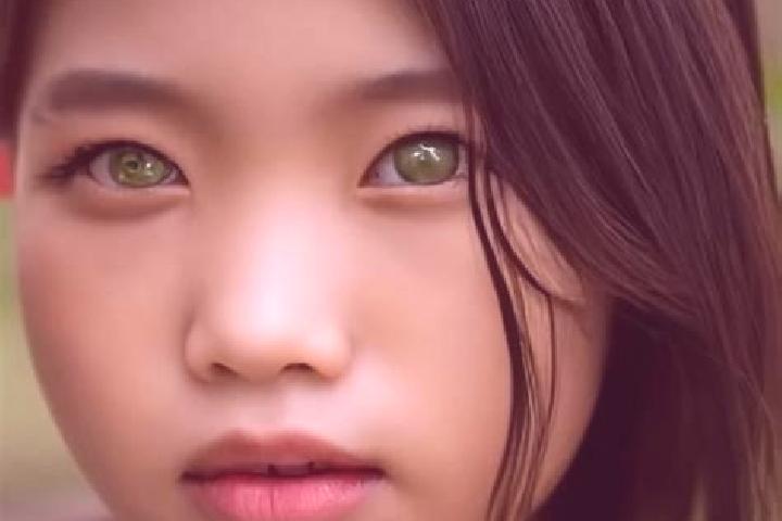 Ruby, 27, a chestnut green-eyed asian companion based in Sesimbra. Offering Fetish, 69, CIM. Available for incall and outcall, overnight bookings available.