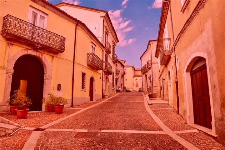Ruby, 27 — Escort in Frigento, Italy