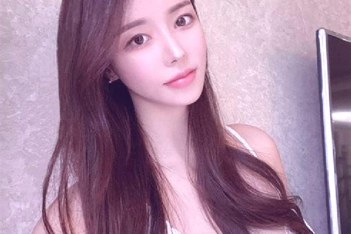 Ruby, 27 — Escort in Yuanjiazhuang, China