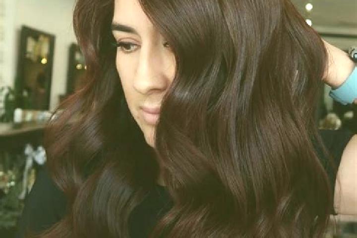 Ruby, 29, a auburn dark-eyed mediterranean companion based in Dasle. Offering Striptease, GFE, Dinner Date, Travel Companion. Available for incall and outcal...