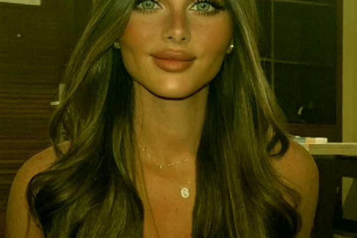 Ruby, 29, a brunette dark-eyed caucasian companion based in Golancz. Offering 69, Massage, BDSM, Tantra. Available for incall and outcall, day and evening da...