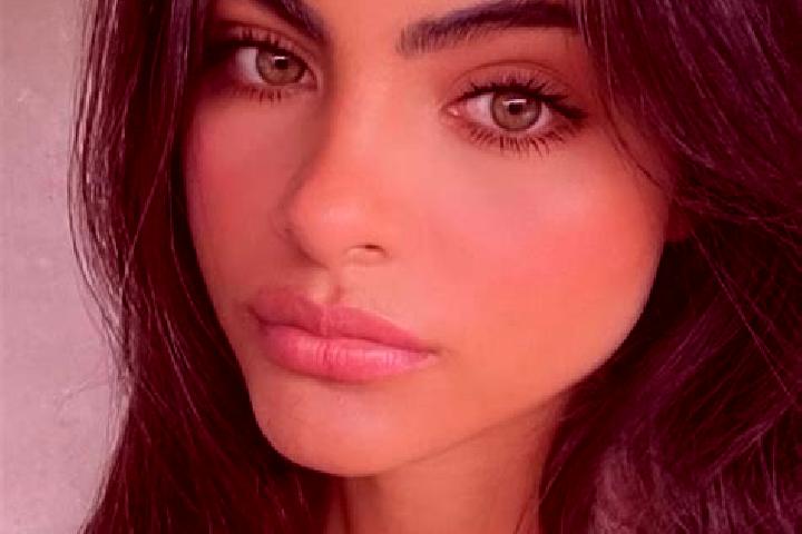Ruby, 29, a brunette green-eyed european companion based in Villanueva de Viver. Offering Striptease, Erotic Massage, GFE. Available for incall and outcall, ...