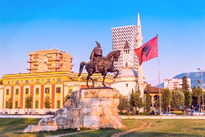 Ruby, 29 — Escort in Shishtavec, Albania