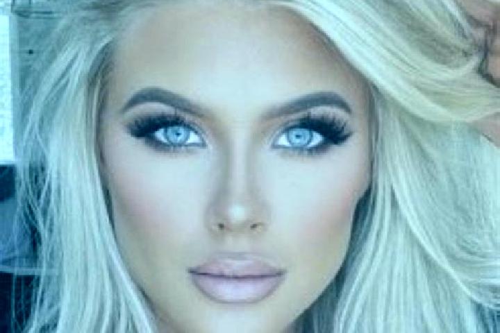 Ruby, 30, a platinum blonde hazel-eyed indian companion based in Calarasi. Offering Domination, Couples, Girlfriend Experience, Overnight. Available for inca...