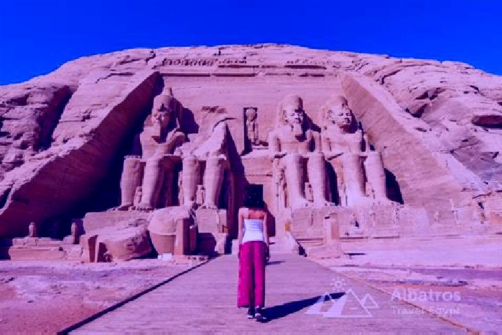 Ruby, 30 — Escort in Qina, Egypt