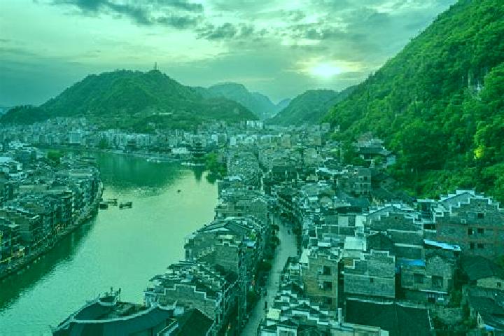 Ruby, 30 — Escort in Zhenyuan, China