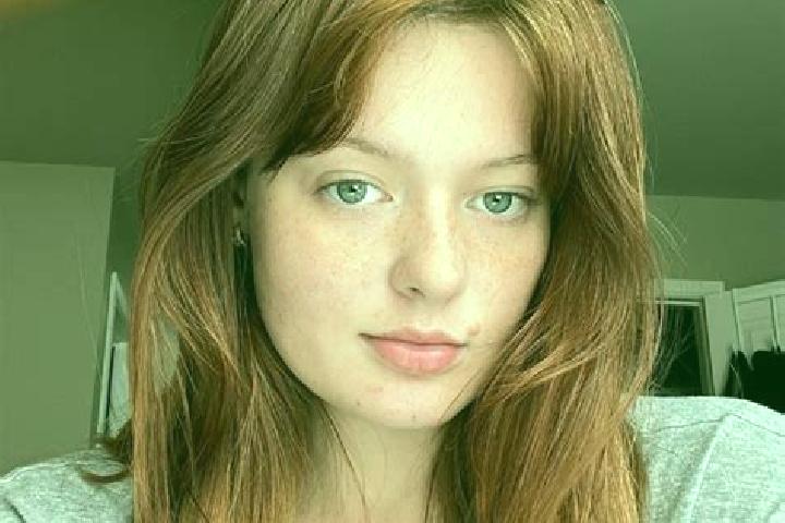 Ruby, 31, a auburn hazel-eyed slavic companion based in Piper City. Offering Prostate Massage, Erotic Massage, OWO, Deep French Kissing. Available for incall...