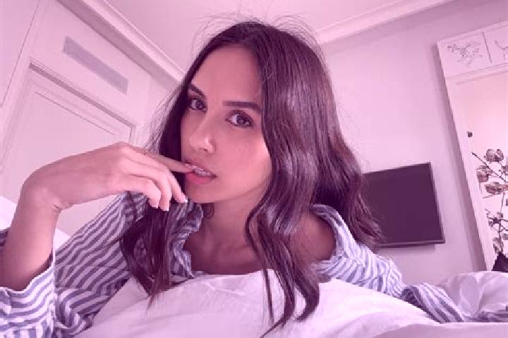 Ruby, 31, a brunette amber-eyed indian companion based in Shaki. Offering Girlfriend Experience, 69, Travel Companion, Massage, Duos. Available for incall an...