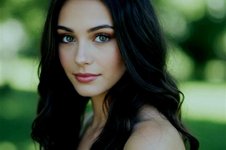 Ruby, 31, a brunette hazel-eyed mediterranean companion based in Jovellanos. Offering Deep French Kissing, Couples, Striptease. Available for incall and outc...