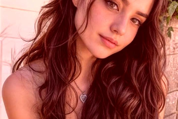 Ruby, 31, a brunette hazel-eyed middle eastern companion based in Enokicho. Offering Erotic Massage, Roleplay, Couples. Available for incall and outcall, ove...