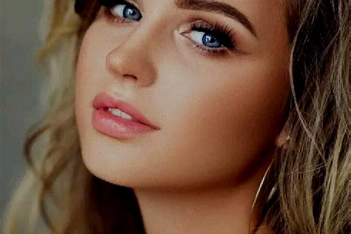 Ruby, 31, a dark blonde blue-eyed ebony companion based in Bunda. Offering Travel Companion, Massage, BDSM. Available for incall and outcall, overnight booki...