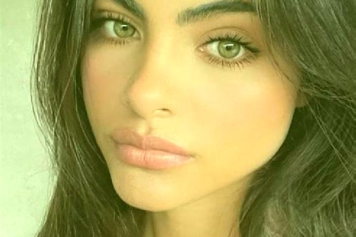Ruby, 31, a red hazel-eyed indian companion based in Grand Falls. Offering GFE, Fetish, Prostate Massage. Available for incall and outcall, day and evening d...