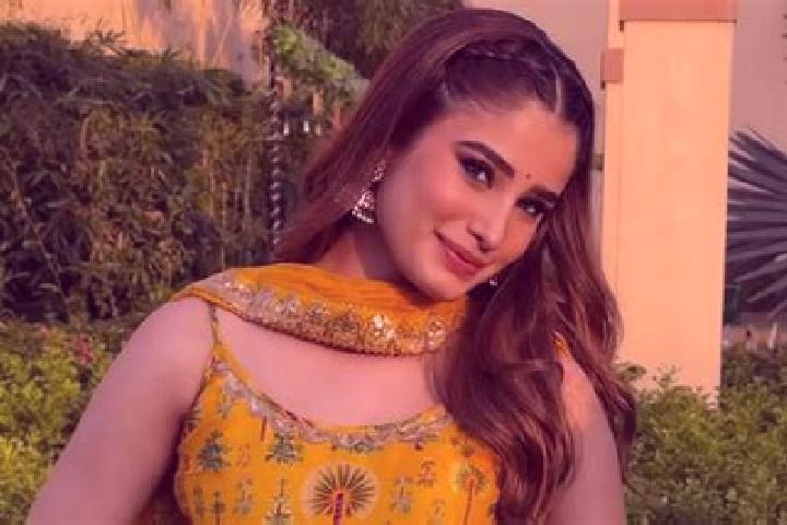 Ruby, 31 — Escort in Tandoni, India