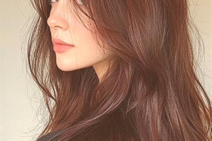 Ruby, 32, a auburn brown-eyed asian companion based in Isola Dovarese. Offering OWO, Deep French Kissing, Fetish. Available for incall and outcall, day and e...