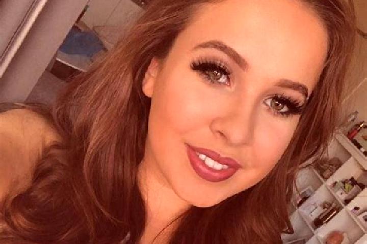 Ruby, 32, a dark blonde amber-eyed caribbean companion based in Cloverlea. Offering Overnight, Party Girl, Erotic Massage. Available for incall and outcall, ...