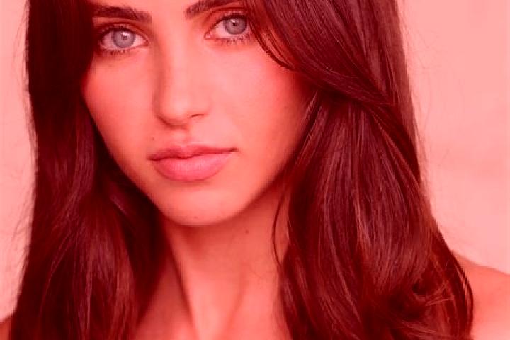 Ruby, 33, a auburn brown-eyed indian companion based in Atru. Offering GFE, Travel Companion, Tantra, Striptease. Available for incall and outcall, day and e...