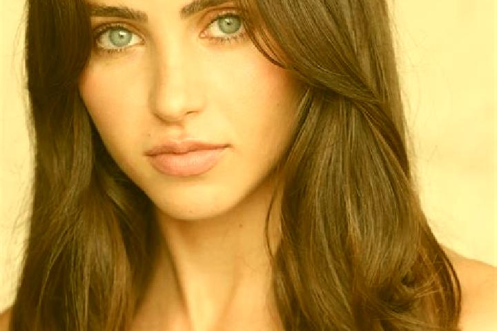 Ruby, 33, a brunette blue-eyed indian companion based in Ovakavagi. Offering Massage, Erotic Massage, Deep French Kissing. Available for incall and outcall, ...