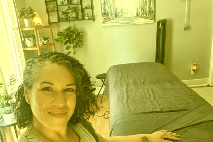 Ruby, 33, a chestnut grey-eyed latina companion based in Oroin Xibe. Offering A-Level, Erotic Massage. Available for incall and outcall, day and evening dates.
