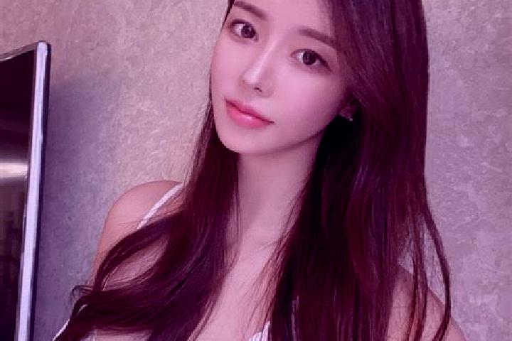 Ruby, 33 — Escort in Altunemil, China