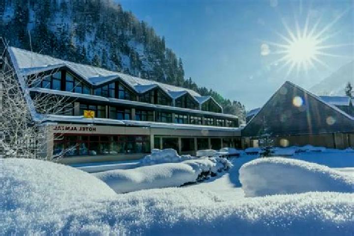 Ruby, 33 — Escort in Gruenau im Almtal, Austria