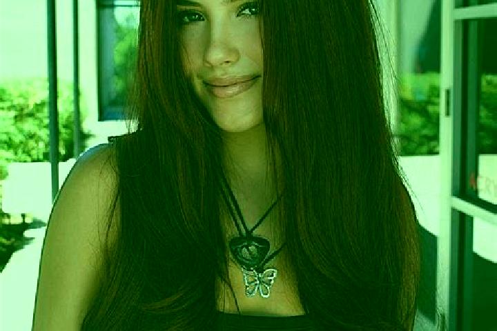 Ruby, 34, a auburn dark-eyed caribbean companion based in Daowai. Offering OWO, BDSM, CIM. Available for incall and outcall, day and evening dates.