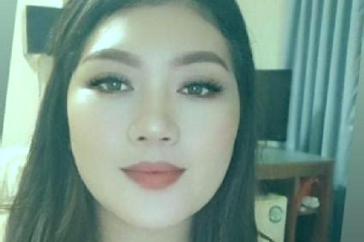 Ruby, 34, a blonde brown-eyed asian companion based in Viacha. Offering Erotic Massage, GFE, Duos, Domination. Available for incall and outcall, day and even...