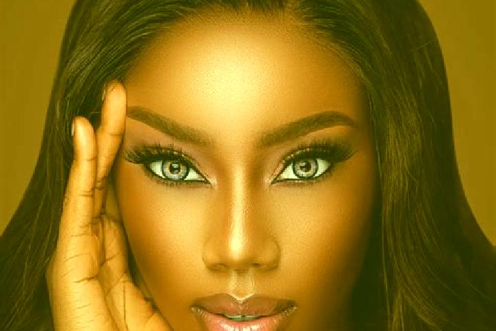 Ruby, 34, a chestnut blue-eyed ebony companion based in El Grado. Offering Travel Companion, Domination, Party Girl, Tantra. Available for incall and outcall...